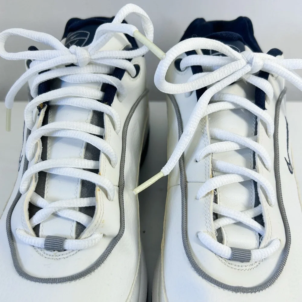 Vintage Y2K Men’s White Retro Nike Air Golf Shoes Size 8 Sporty Dad